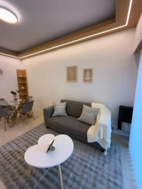 Departamentos, pisos y semipisos en Venta — Bolivar 2200