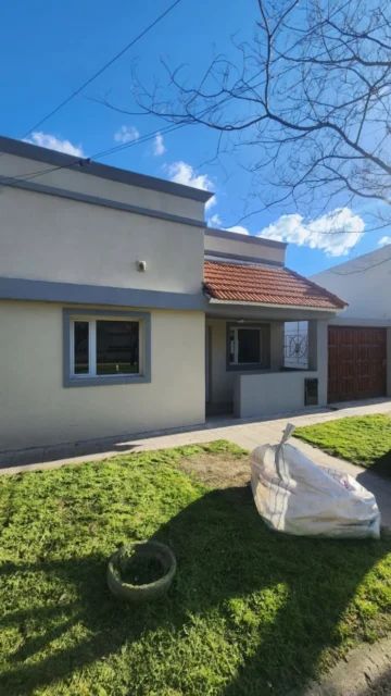 Casas, chalets en Venta — San Lorenzo 4400