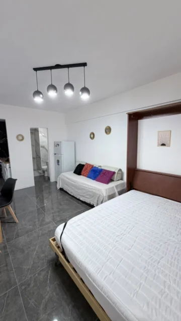 Departamentos, pisos y semipisos en Venta — Alsina 2200