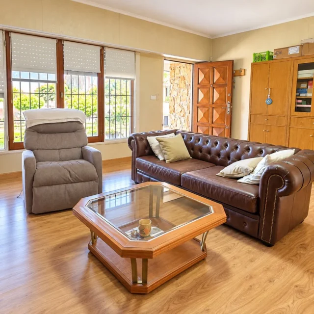 Casas, chalets en Venta — French 3700