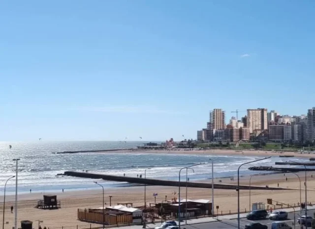 Departamentos, pisos y semipisos en Alquiler Temporario — Entre rios y Luro