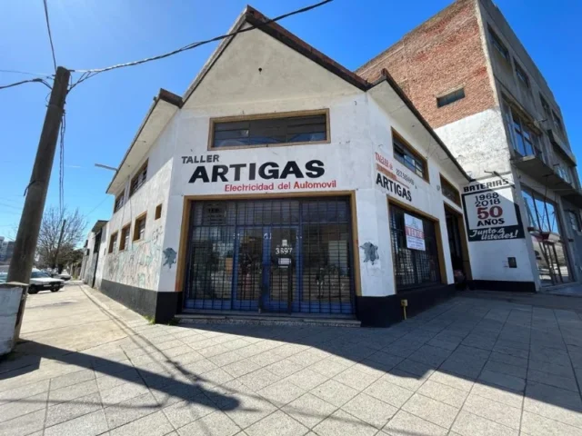 Galpones en Venta — juan b justo 3697