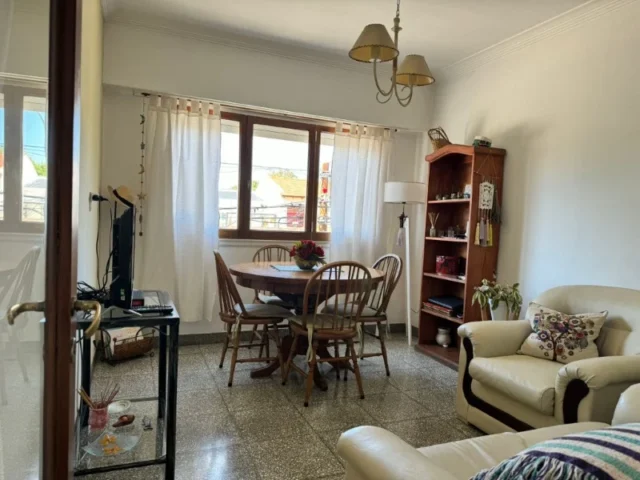 PH en Venta — Rivadavia 4708