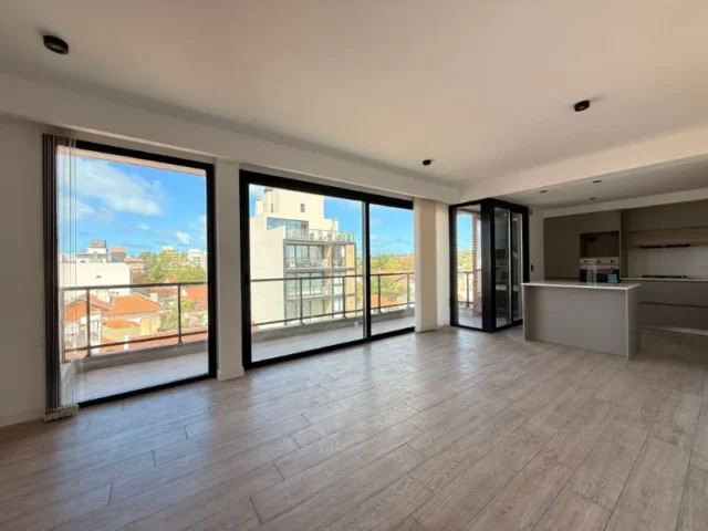 Departamentos, pisos y semipisos en Venta — Arenales 3300