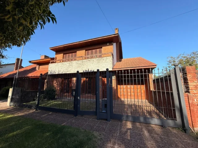 Casas, chalets en Venta — rofo 144