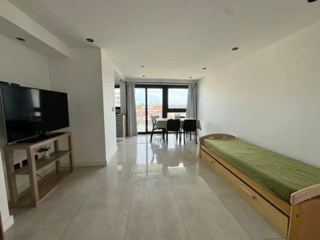 Departamentos, pisos y semipisos en Venta — Daprotis 4161