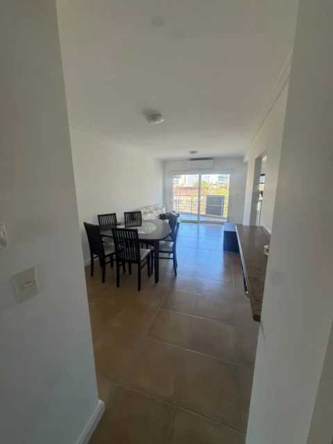 Departamentos, pisos y semipisos en Alquiler — olavarria 2870