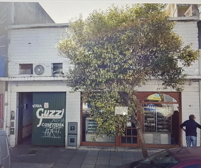 Locales en Venta — RIVADAVIA 3541