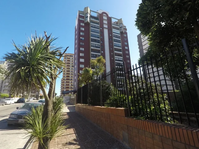 Departamentos, pisos y semipisos en Alquiler — ALVEAR Y COLON