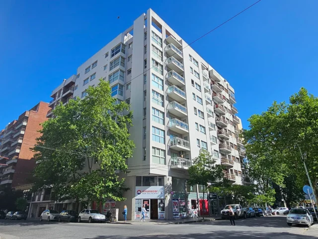 Departamentos, pisos y semipisos en Venta — 25 DE MAYO 3000