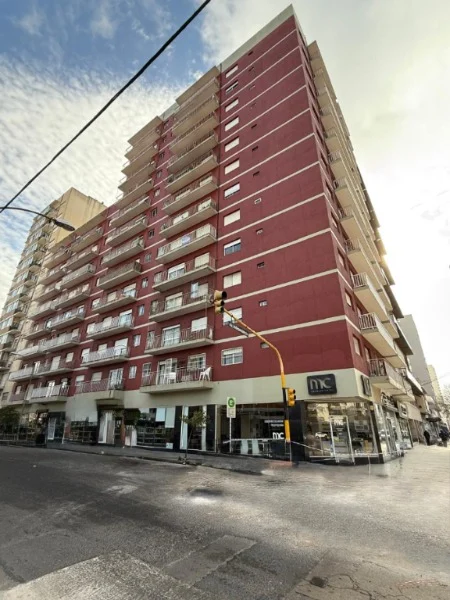 Departamentos, pisos y semipisos en Venta — Bolivar 3200