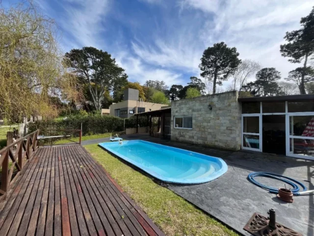 Casas, chalets en Venta — Calle Noemi y Calle Pedro