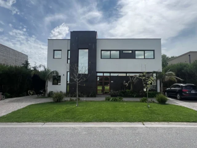Casas, chalets en Venta — Av. Jorge Newbery 4555