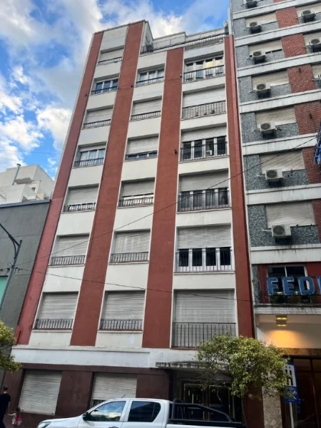 Departamentos, pisos y semipisos en Venta — Cordoba y Colon