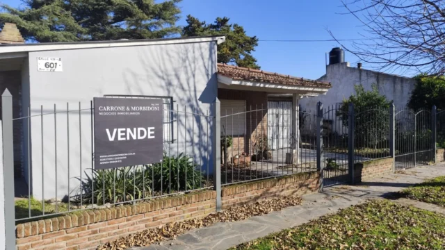 Casas, chalets en Venta — Calle 439 nro 708