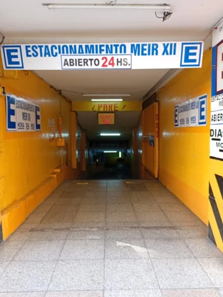 Cocheras y garages en Venta — Entre Rios 1859