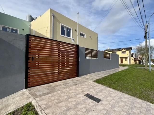 Dúplex en Venta — Rio Negro 6100