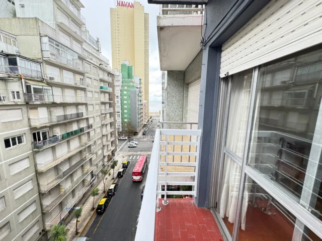 Departamentos, pisos y semipisos en Venta — Olavarria 2254