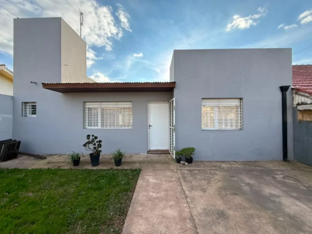Casas, chalets en Venta — Piedra Buena 2673