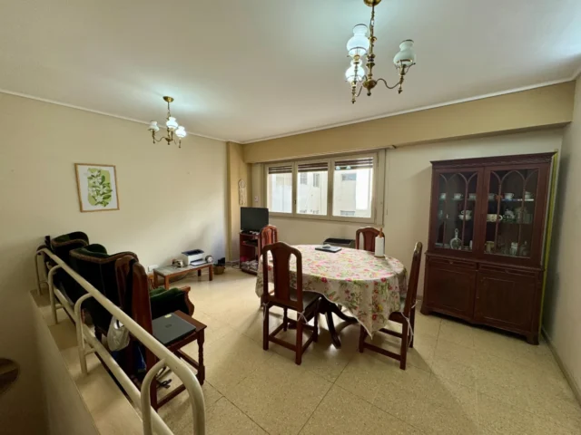 Departamentos, pisos y semipisos en Venta — Av. independencia 2071