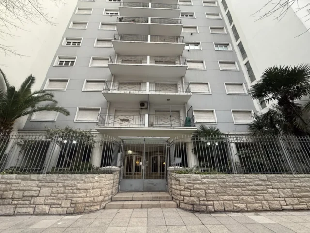 Departamentos, pisos y semipisos en Alquiler — Av. Colon 2268