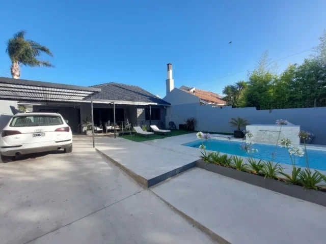 Casas, chalets en Venta — Mendoza 2900