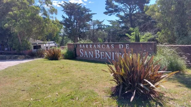 Casas, chalets en Venta — las focas 635