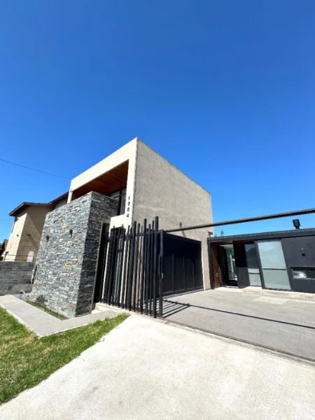 Casas, chalets en Venta — remolcador guarani 1000