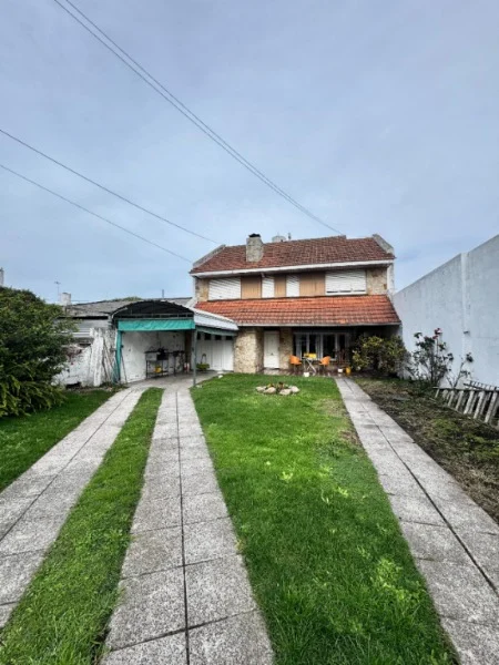 Casas, chalets en Alquiler — VIEYTES Y ESPAÑA