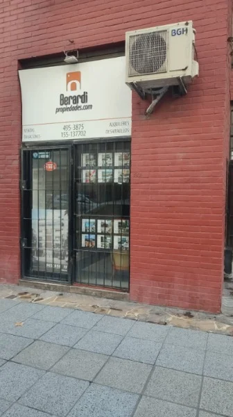 Locales en Venta — falucho 1900