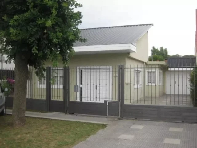 Casas, chalets en Alquiler Temporario — Jose Ingenieros 1700