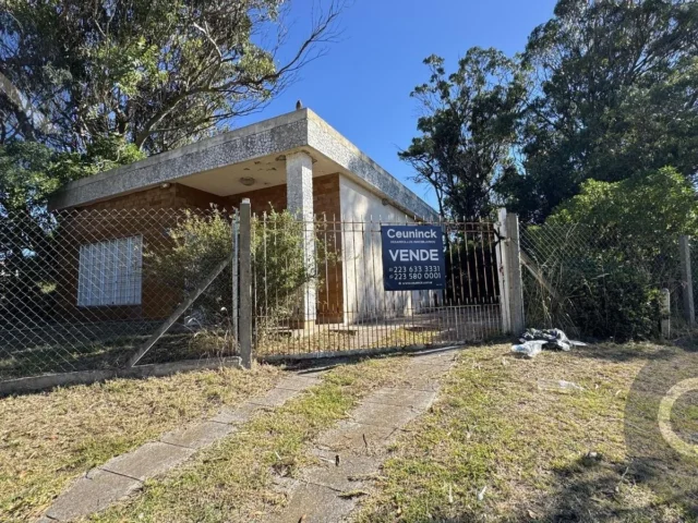 Casas, chalets en Venta — Casa a Reciclar - El Alfar