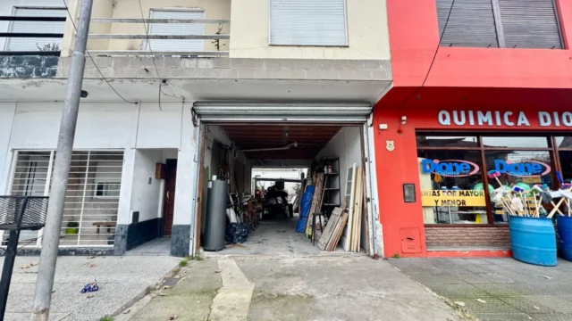 Locales en Venta — 12 de octubre 6075