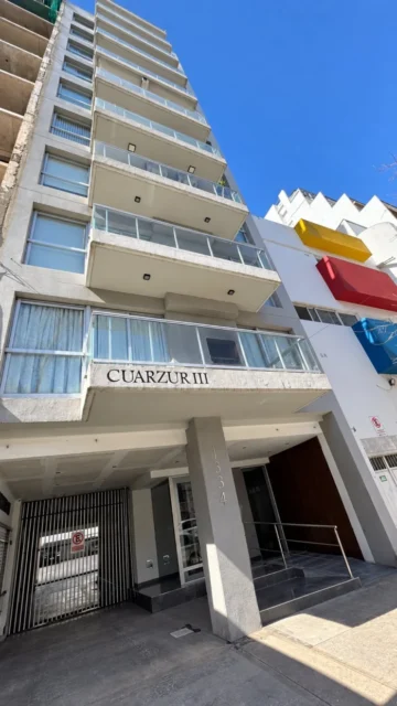 Dúplex en Alquiler — HIPOLITO YRIGOYEN 1334