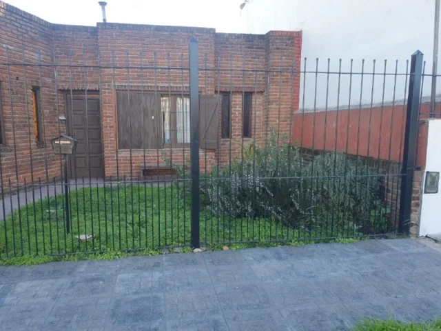 Casas, chalets en Venta — Av Garibaldi 5500