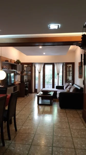 Departamentos, pisos y semipisos en Venta — Av Colón  2100