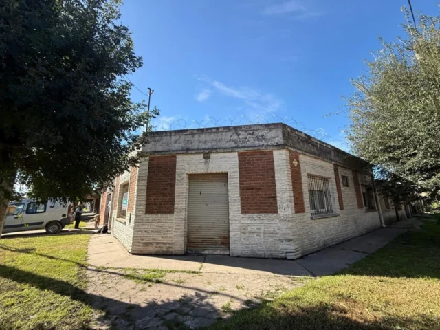 Casas, chalets en Venta — Fleming 1300