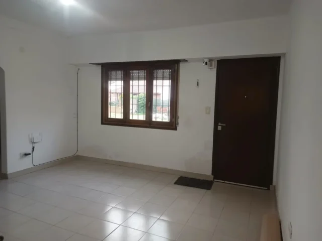 Casas, chalets en Alquiler — 11 de Septiembre 7900