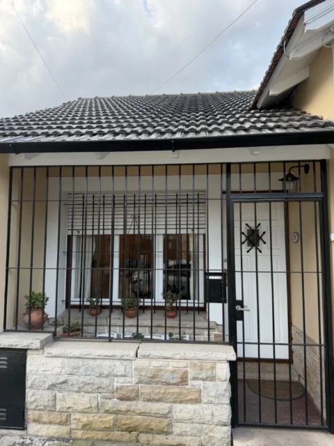 Casas, chalets en Venta — Matheu 3719