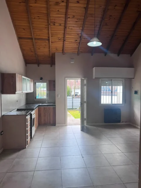 Dúplex en Venta — Benito Lynch 2700