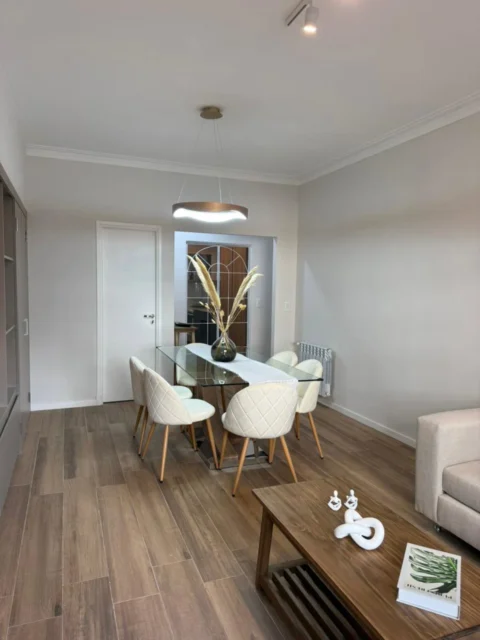 Departamentos, pisos y semipisos en Venta — Av. Colón 1509