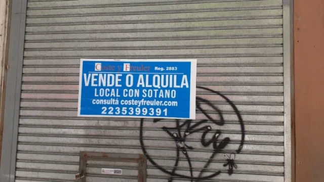 Locales en Venta — MORENO 2356