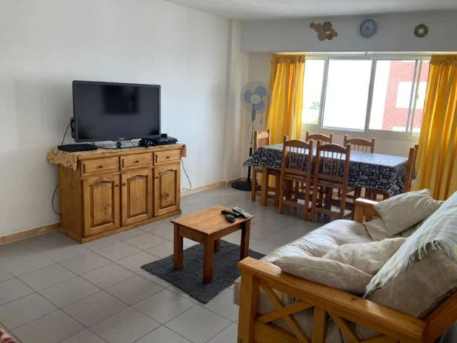Departamentos, pisos y semipisos en Alquiler — 25 de mayo 4100