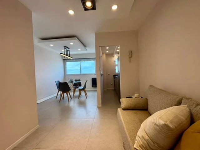 Departamentos, pisos y semipisos en Venta — Av. Luro 2200