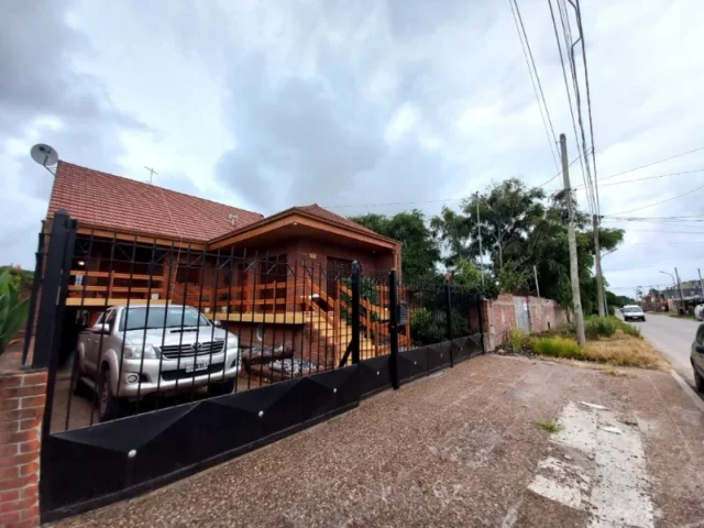 Casas, chalets en Venta — Santa Maria de Oro 3738