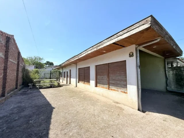 Casas, chalets en Venta — Monseñor Rau 2300
