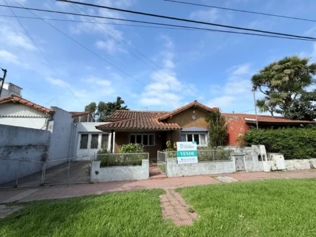 Casas, chalets en Venta — Talcahuano 1678
