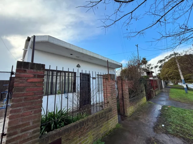 Casas, chalets en Venta — Alberti 7373