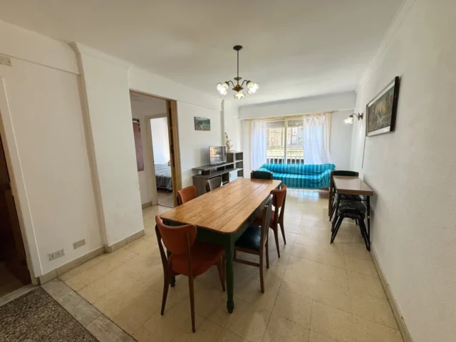 Departamentos, pisos y semipisos en Venta — Entre Rios 1700