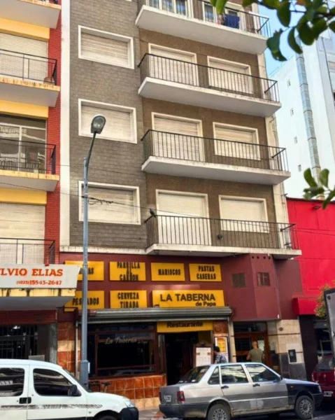 Departamentos, pisos y semipisos en Venta — Belgrano 2261